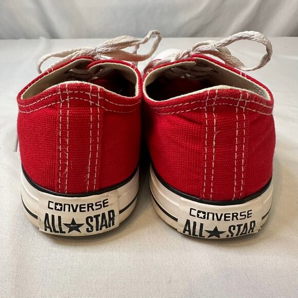 Converse Chuck Taylor All Star Low-Top Sneakers Red Size 6 - Picture 3 of 6
